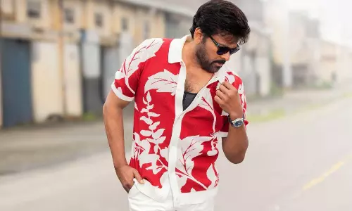 కండలు లేవు, సిక్స్ ప్యాక్ లేదు.. ఆ లుక్ ఏంటి బాస్?