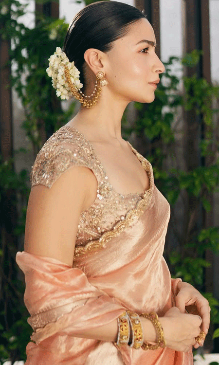 Alia Bhatt Shows How Beautiful Simple Gold Can Look