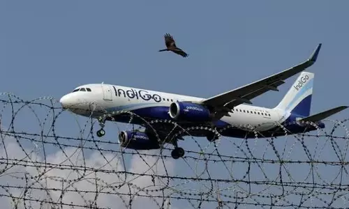 ఇండిగో ఫ్లైట్స్ రద్దు.. ఆకాశాన్ని తాకుతున్న టికెట్ ధరలు.. అసలు కారణం ఏంటంటే?
