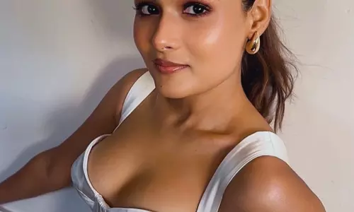 Shalini Pandey breaks the internet with her Fashion