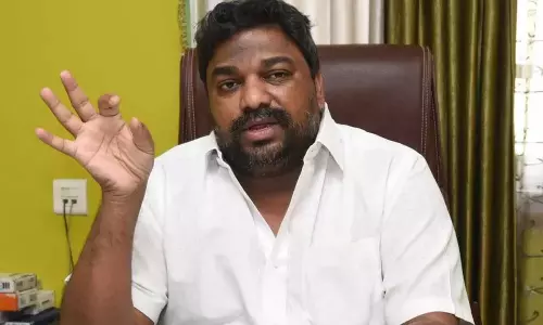 అఖండ 2 ఆగిపోవడం వెనుక అసలు టెన్షన్.. 100 కోట్లు వెనక్కి ఇచ్చేయండి!