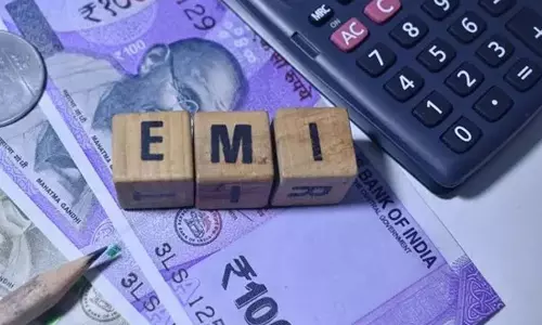 దేశాన్ని మెల్లమెల్లగా కబలిస్తున్న EMI భూతం..