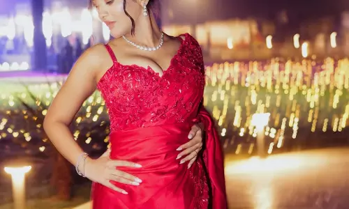 Rashi Singh Turns Heads in Stylish Red Outfit