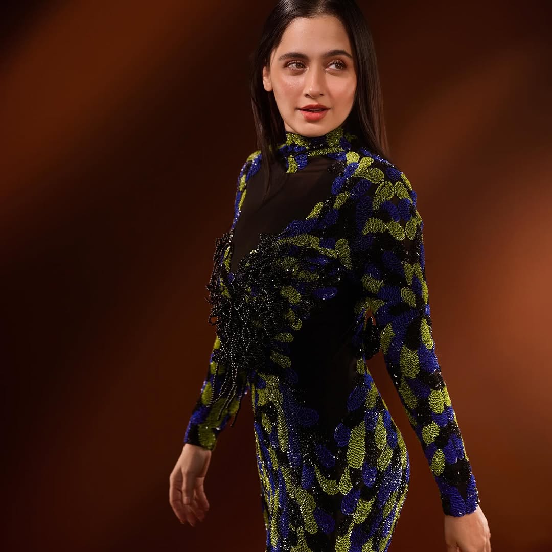 Sanjeedas New Studio Photo Portrays Her Strong Style Sanjeedas New Studio Photo Portrays Her Strong Style