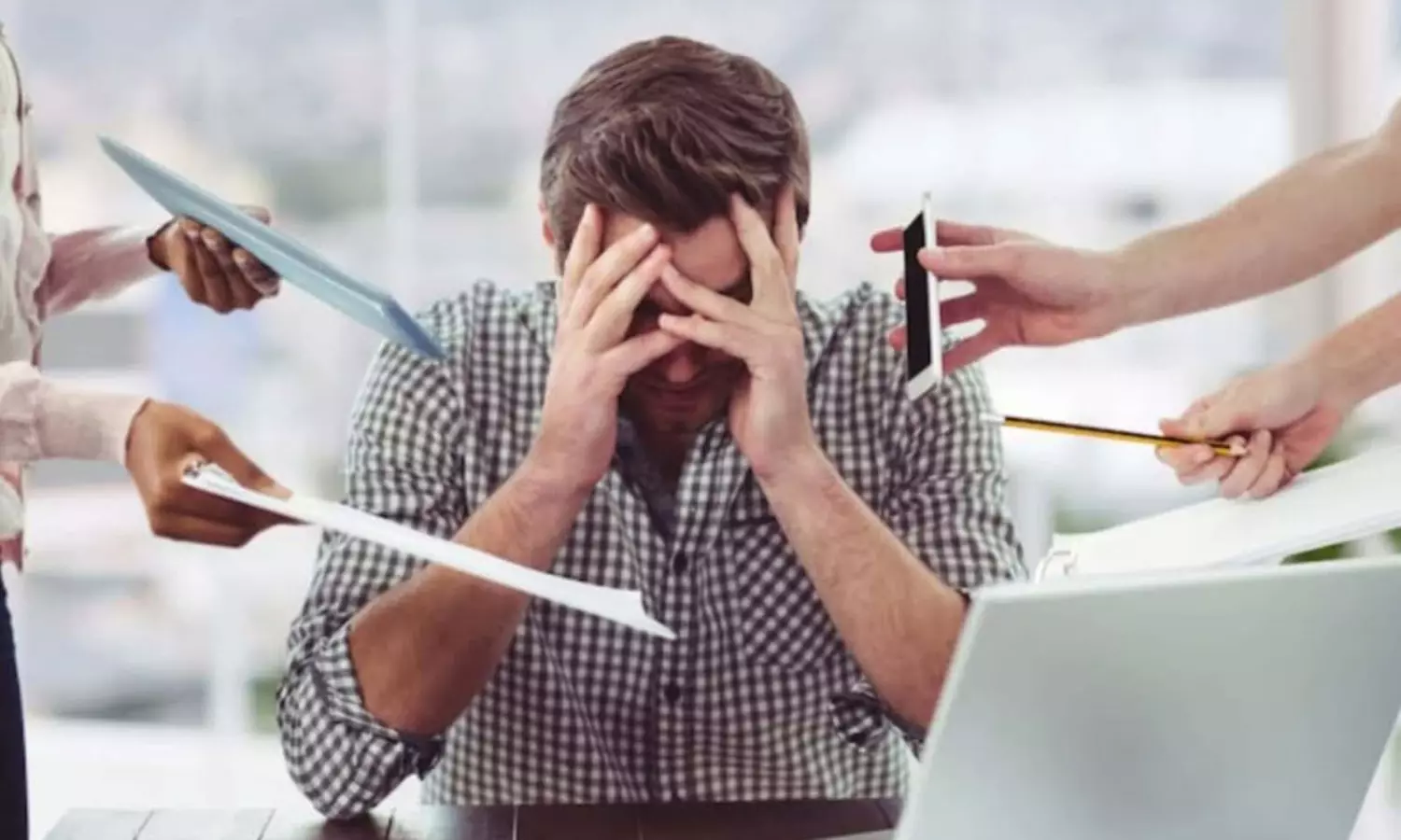 ఉద్యోగుల కోసం కొత్త బిల్లు : రైట్ టు డిస్ కనెక్ట్ అమలవుతుందా? సాధ్యమేనా?