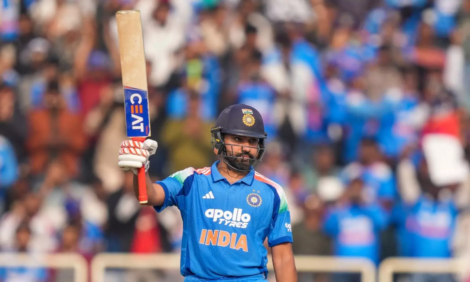 హిట్ మ్యాన్ ఆడితే అట్లుంటదీ.. రికార్డులన్నీ బద్దలే హిట్ మ్యాన్ ఆడితే అట్లుంటదీ.. రికార్డులన్నీ బద్దలే