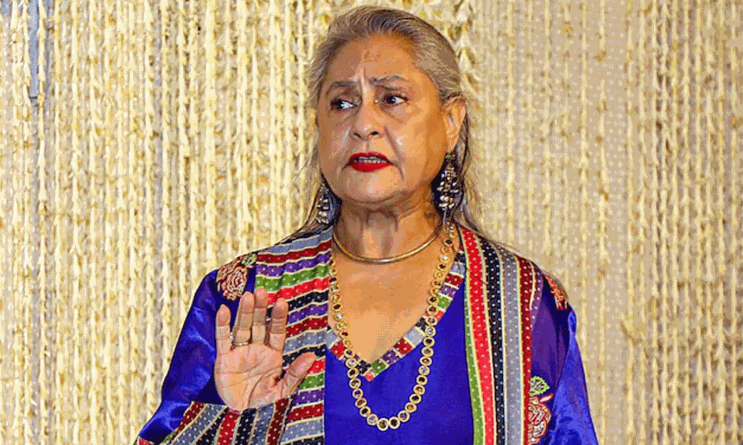 ఆమె వల్లే ఇండస్ట్రీకి దూరమయ్యా.. ఇన్నాళ్లకు నిజం చెప్పిన జయా బచ్చన్ ఆమె వల్లే ఇండస్ట్రీకి దూరమయ్యా.. ఇన్నాళ్లకు నిజం చెప్పిన జయా బచ్చన్