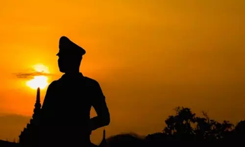 ఆ ఏపీ ఐపీఎస్‌లు అలా రిటైర్ కావాల్సిందే.. !