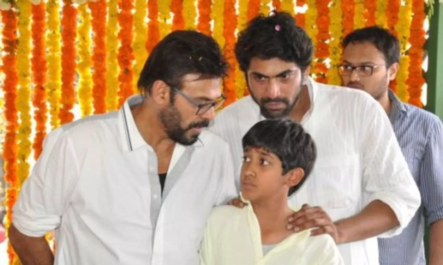 విక్టరీ వెంకటేష్ కుమారుడు హీరోగా తెరంగేట్రం? విక్టరీ వెంకటేష్ కుమారుడు హీరోగా తెరంగేట్రం?