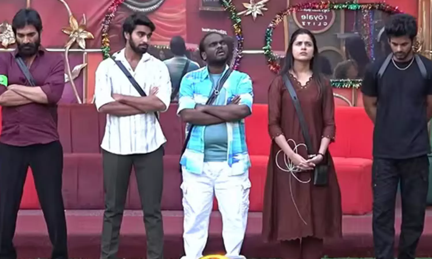 భరణి కోసం నిహారిక.. నాగార్జునతో చర్చ..! భరణి కోసం నిహారిక.. నాగార్జునతో చర్చ..!