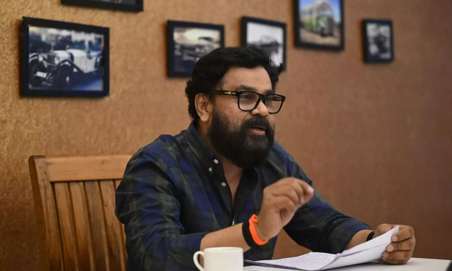 ఈ సారి బంతి దిలీప్ కోర్టులో? ఈ సారి బంతి దిలీప్ కోర్టులో?