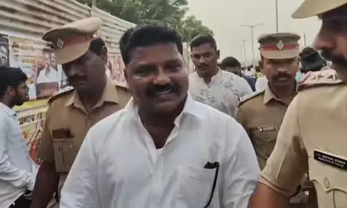 విజయ్  ర్యాలీలో తుపాకీతో వ్యక్తి చొరబాటు.. ఎవరీ డేవిడ్..!