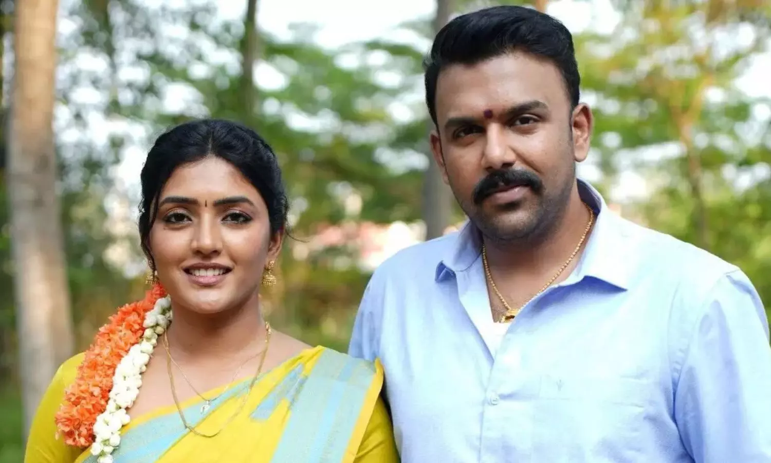 తరుణ్ కోసం ముందే కర్చీప్ వేసిన ఈషా! తరుణ్ కోసం ముందే కర్చీప్ వేసిన ఈషా!