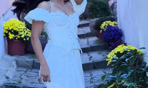 Wamiqa Gabbi Radiates Elegance in Fresh Floral-Path Moments