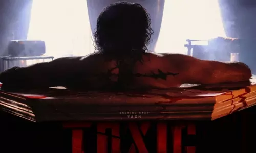 కేజీఎఫ్ స్టార్.. పోటీలోనే ఉన్నాడు బాస్