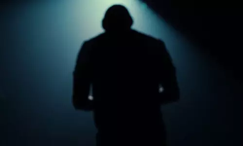 ఆ న‌టుడిలా నిర్దోషిగా బ‌య‌ట‌కొస్తాడ‌నే న‌మ్మ‌కంతోనా!