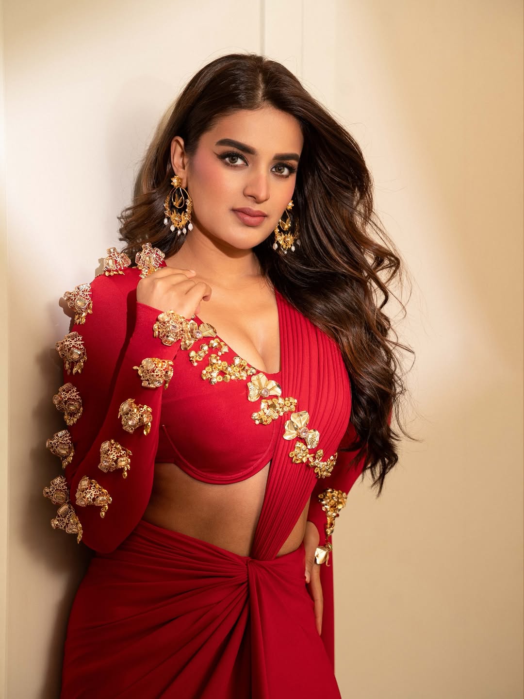 Niddhi Agerwal Looks Adorable in Red Niddhi Agerwal Looks Adorable in Red