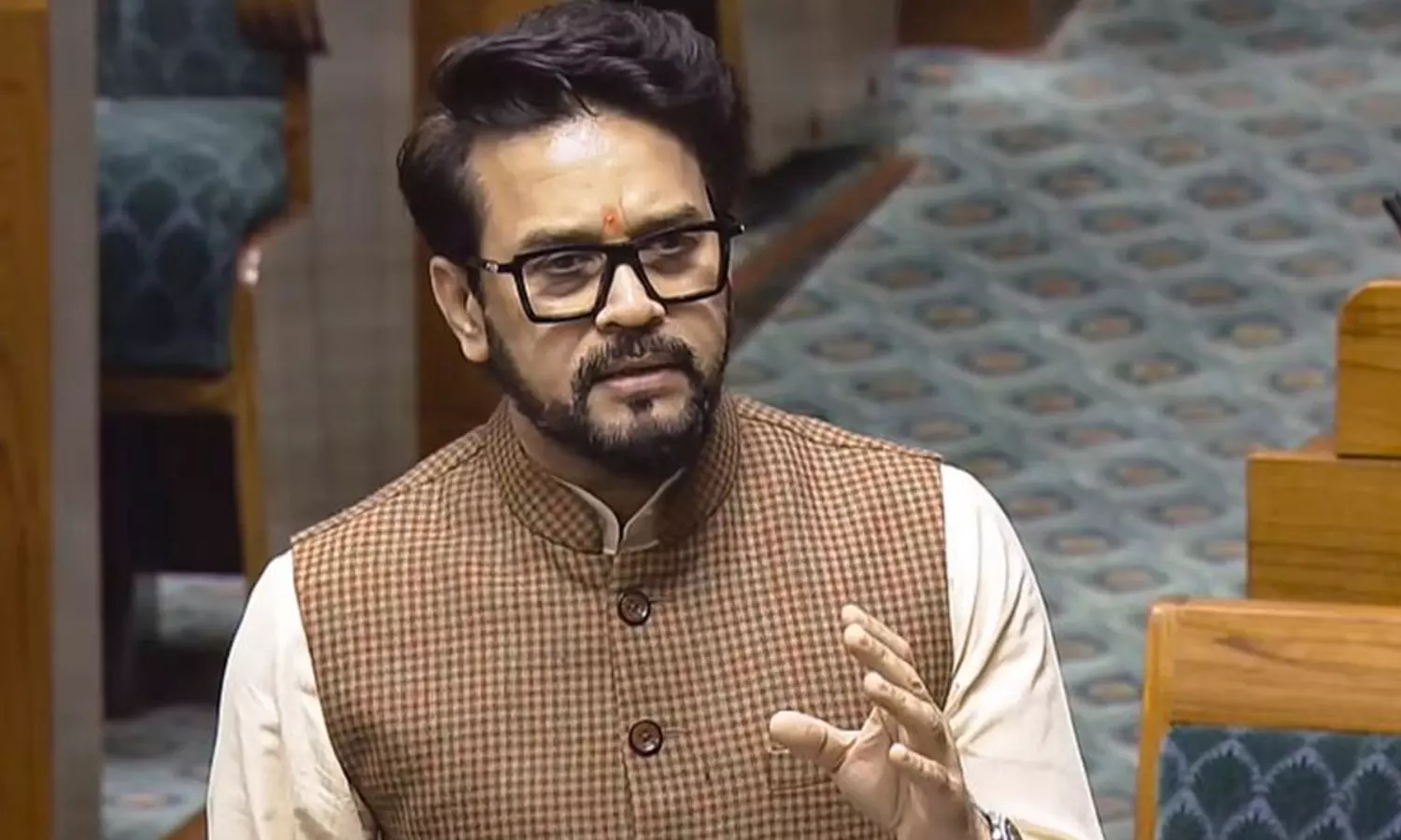 పార్లమెంటులో ఈ-సిగరెట్ రచ్చ.. రెడ్ హ్యాండెడ్ గా దొరికిపోయిన తృణమూల్ ఎంపీ! పార్లమెంటులో ఈ-సిగరెట్ రచ్చ.. రెడ్ హ్యాండెడ్ గా దొరికిపోయిన తృణమూల్ ఎంపీ!