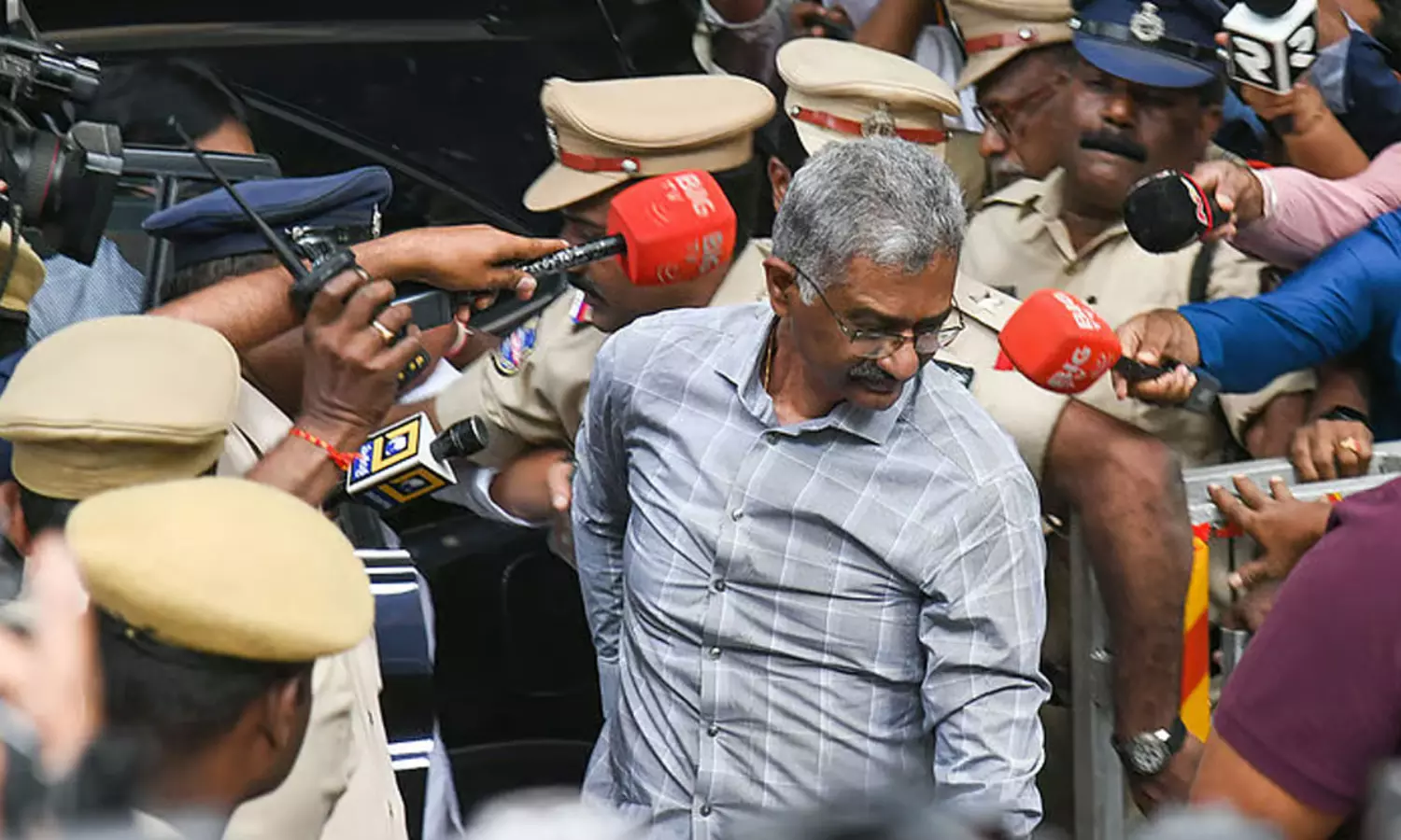 ఫోన్ ట్యాపింగ్ కేసులో సంచలనం.. రిటైర్డ్ ఐపీఎస్ ప్రభాకరరావు అరెస్టు?