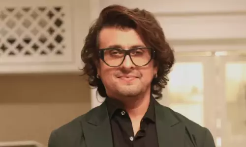 12 కోట్ల రెంటు ఎంజాయ్ చేస్తున్న గాయ‌కుడు