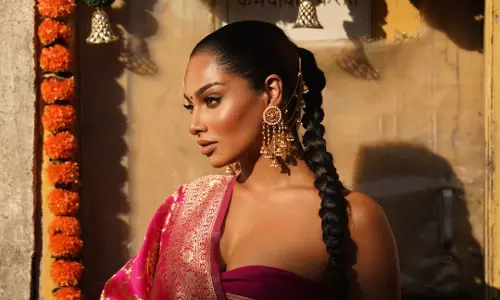 Chandrika Ravi Is Queen Of This Land