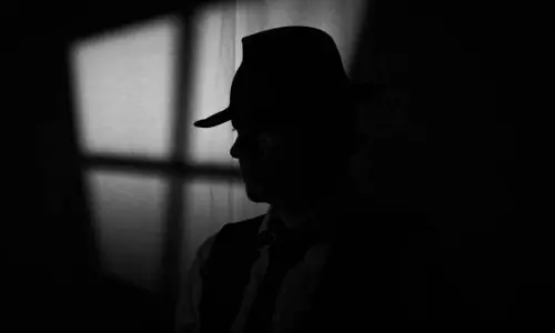 భార‌తీయ స్పై సినిమాల‌పై దాయాది కుట్ర‌లు