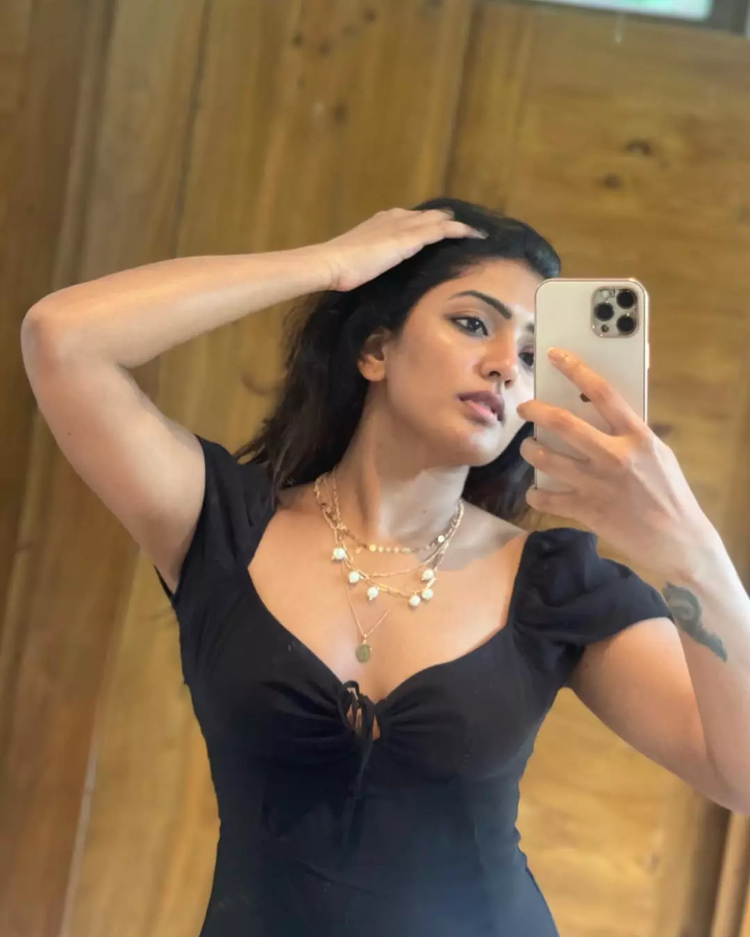 Eesha Rebba Serving a Vibe That Leaves You Speechless Eesha Rebba Serving a Vibe That Leaves You Speechless