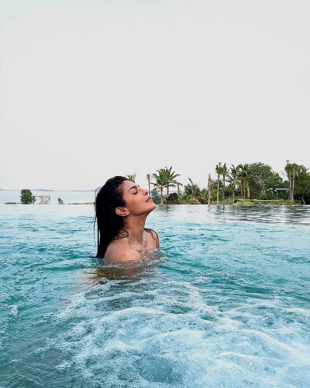 Priyanka Chopra Knows The Way Out In Fashion