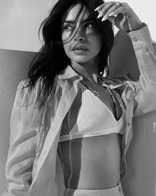 Priyanka Chopra Knows The Way Out In Fashion Priyanka Chopra Knows The Way Out In Fashion