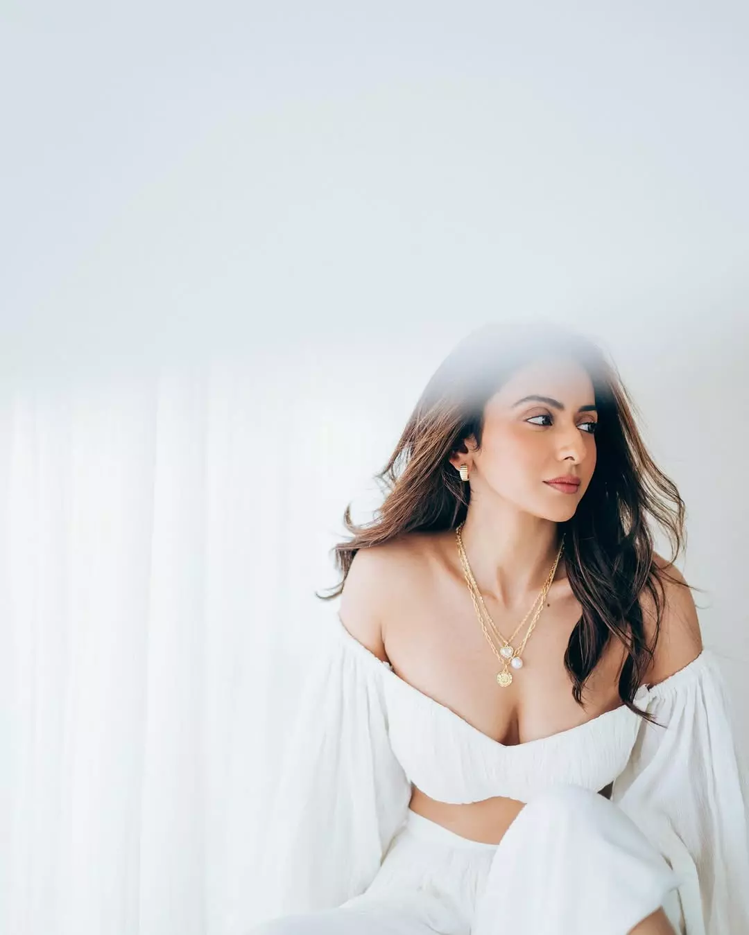 Rakul Preet’s Chic Boots Look Turns Heads at Amazon Fashion Event Rakul Preet’s Chic Boots Look Turns Heads at Amazon Fashion Event