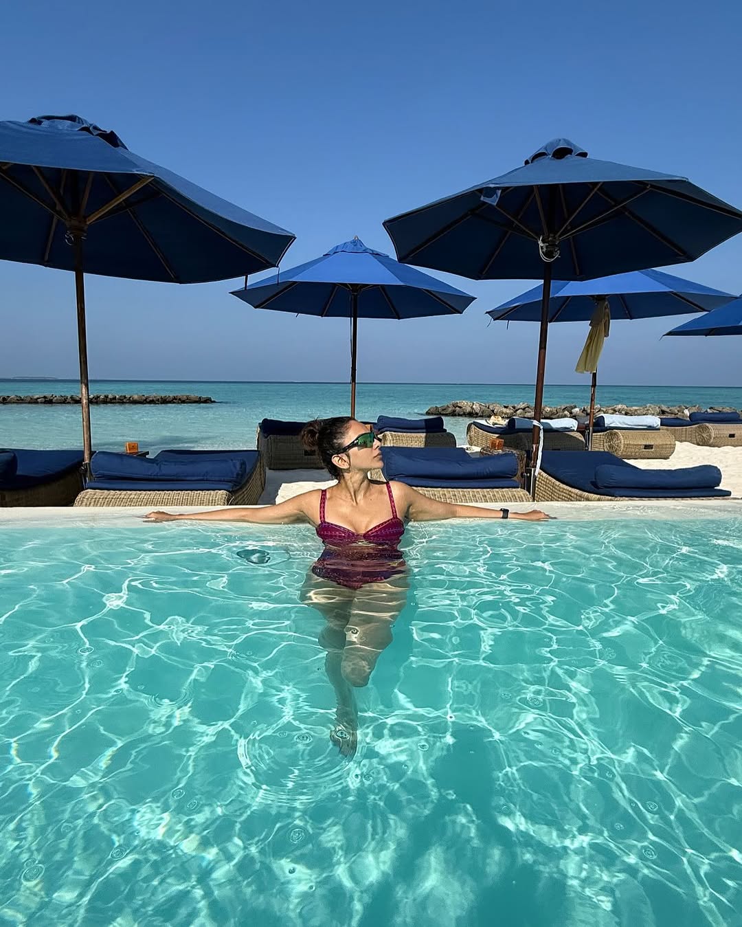 Rakul Preet’s Chic Boots Look Turns Heads at Amazon Fashion Event Rakul Preet’s Chic Boots Look Turns Heads at Amazon Fashion Event