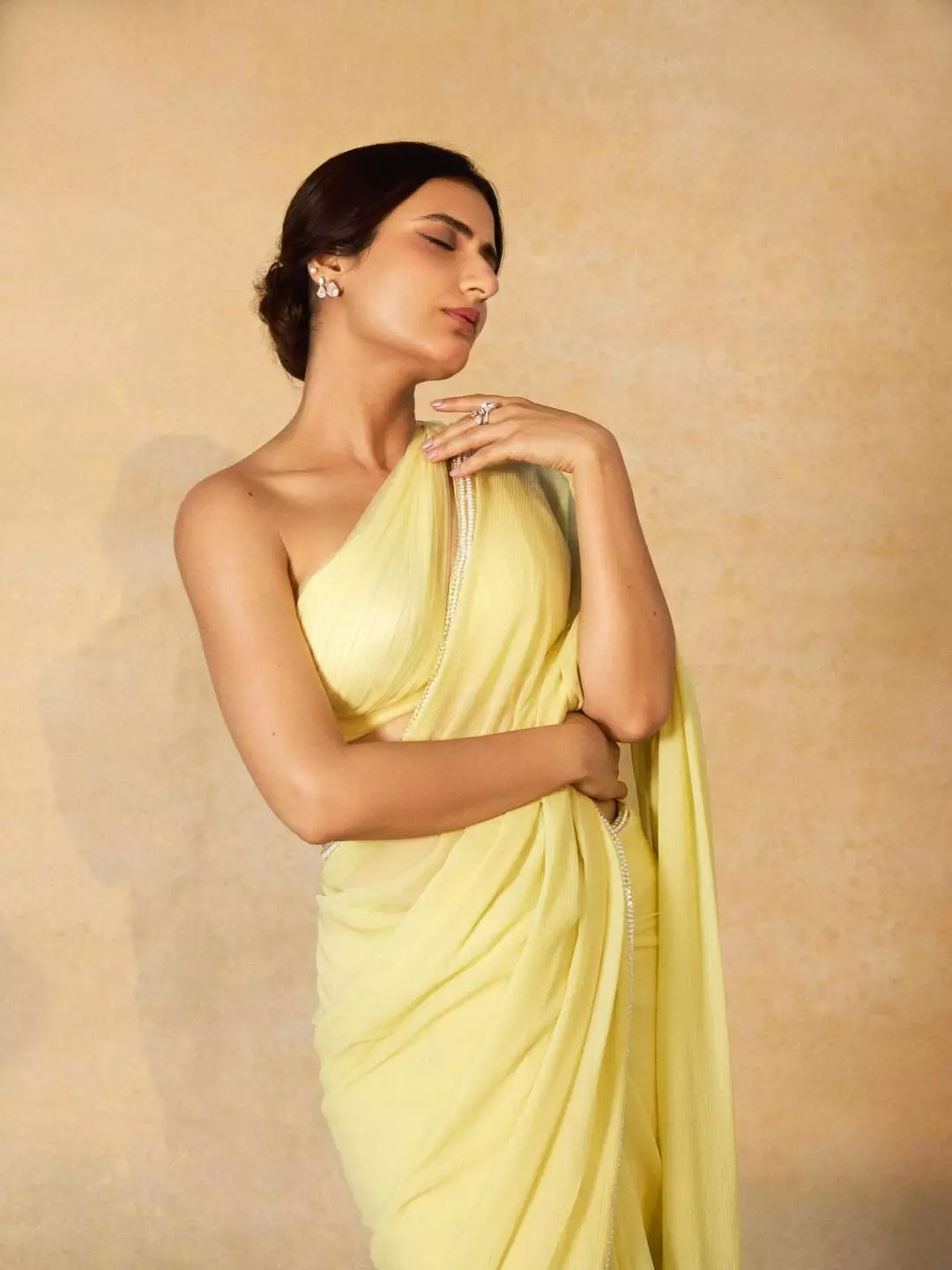 Effortless Queen Vibes: Fatima Sana Shaikh’s Latest Saree Look Effortless Queen Vibes: Fatima Sana Shaikh’s Latest Saree Look