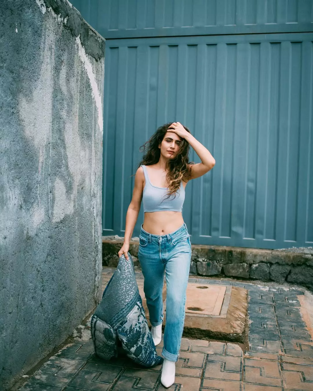 Effortless Queen Vibes: Fatima Sana Shaikh’s Latest Saree Look