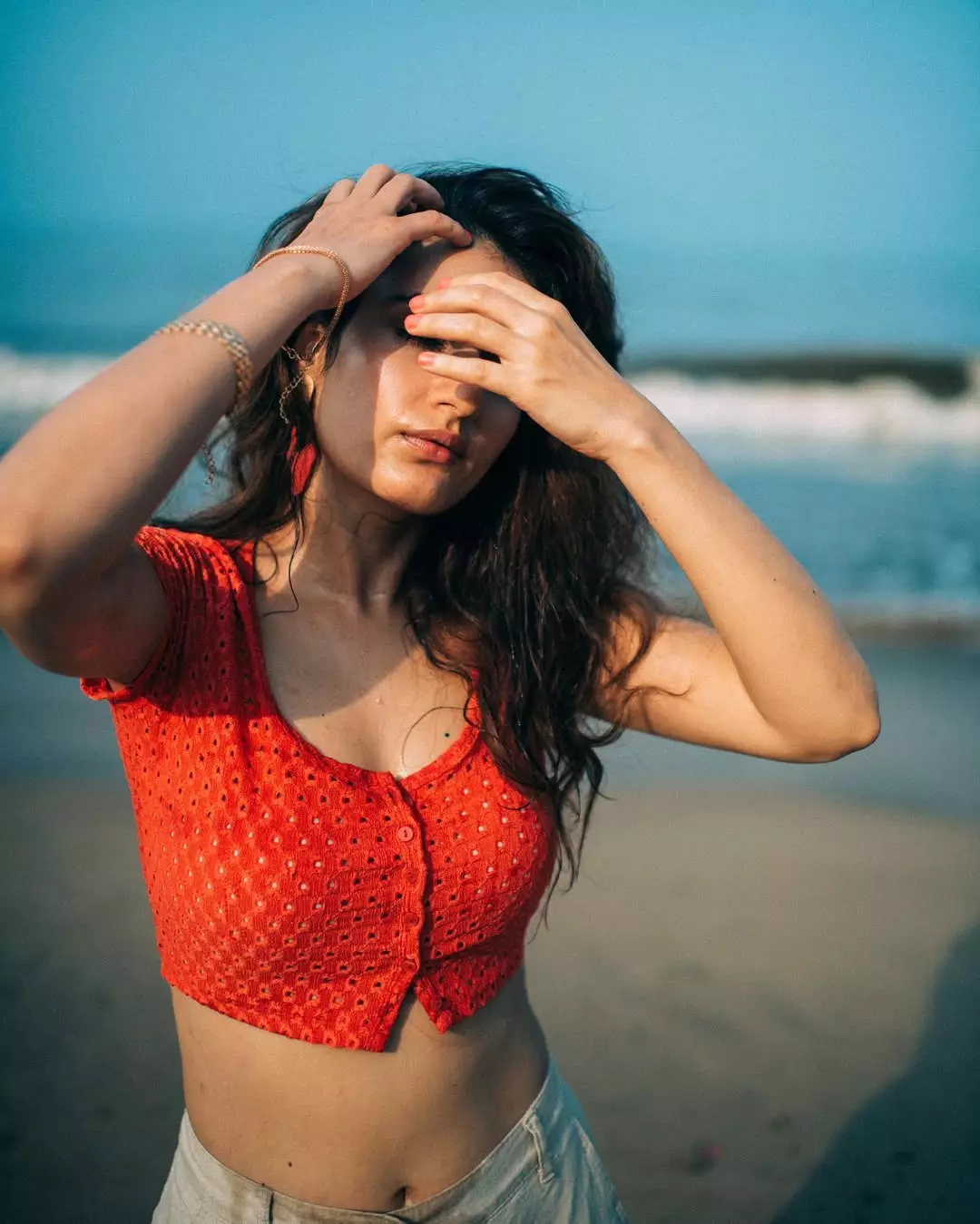 Effortless Queen Vibes: Fatima Sana Shaikh’s Latest Saree Look Effortless Queen Vibes: Fatima Sana Shaikh’s Latest Saree Look