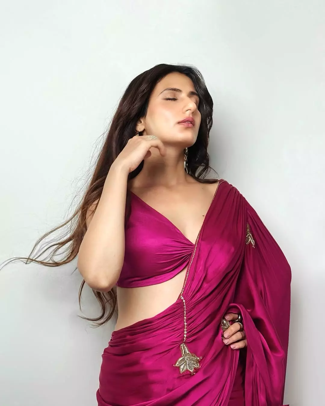 Effortless Queen Vibes: Fatima Sana Shaikh’s Latest Saree Look Effortless Queen Vibes: Fatima Sana Shaikh’s Latest Saree Look