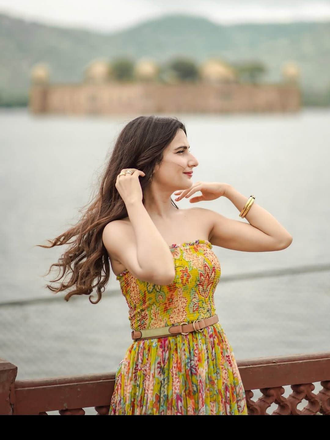 Effortless Queen Vibes: Fatima Sana Shaikh’s Latest Saree Look