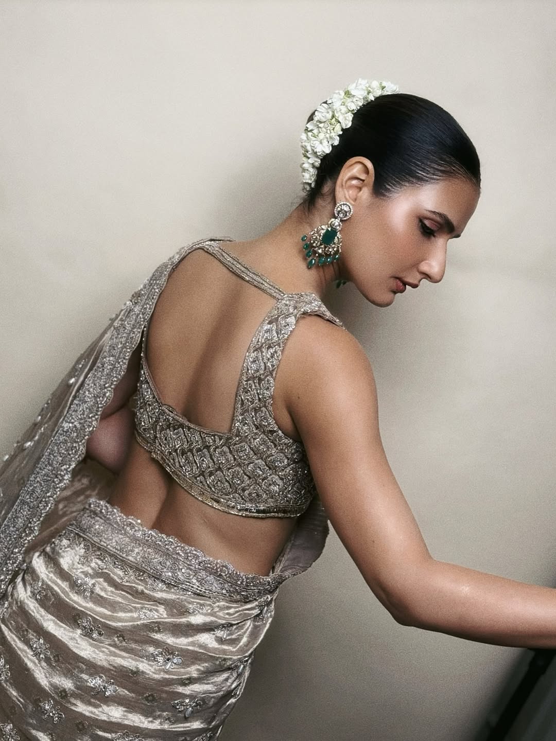 Effortless Queen Vibes: Fatima Sana Shaikh’s Latest Saree Look Effortless Queen Vibes: Fatima Sana Shaikh’s Latest Saree Look