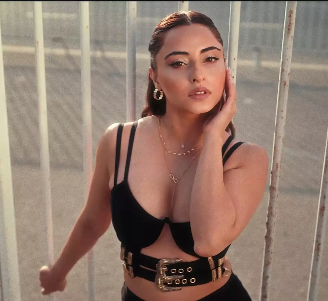 Niyati Fatnani’s Dreamy Saree Look Goes Viral Niyati Fatnani’s Dreamy Saree Look Goes Viral