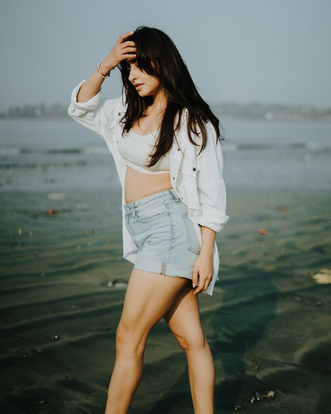 Niyati Fatnani’s Dreamy Saree Look Goes Viral