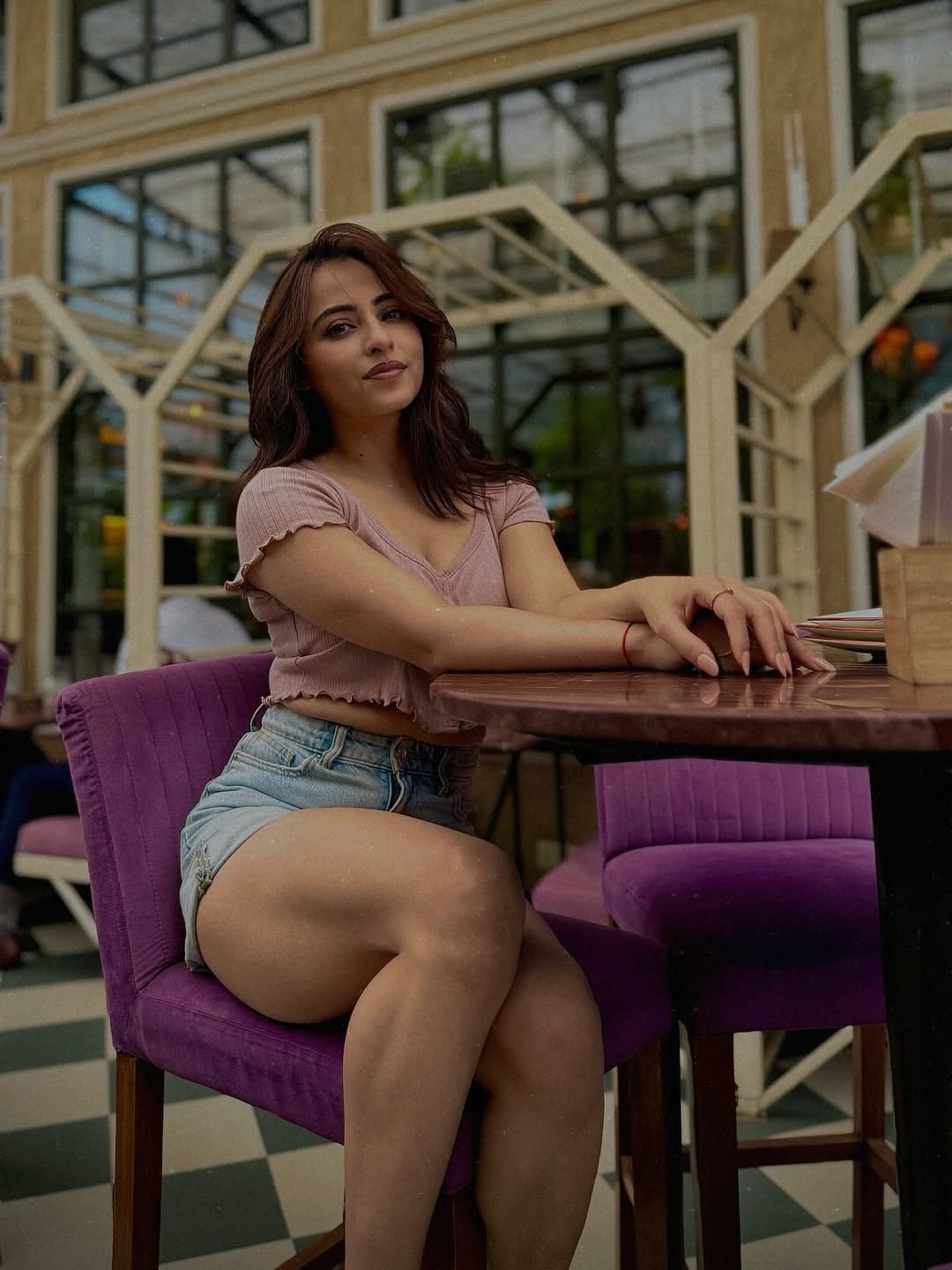 Niyati Fatnani’s Dreamy Saree Look Goes Viral Niyati Fatnani’s Dreamy Saree Look Goes Viral