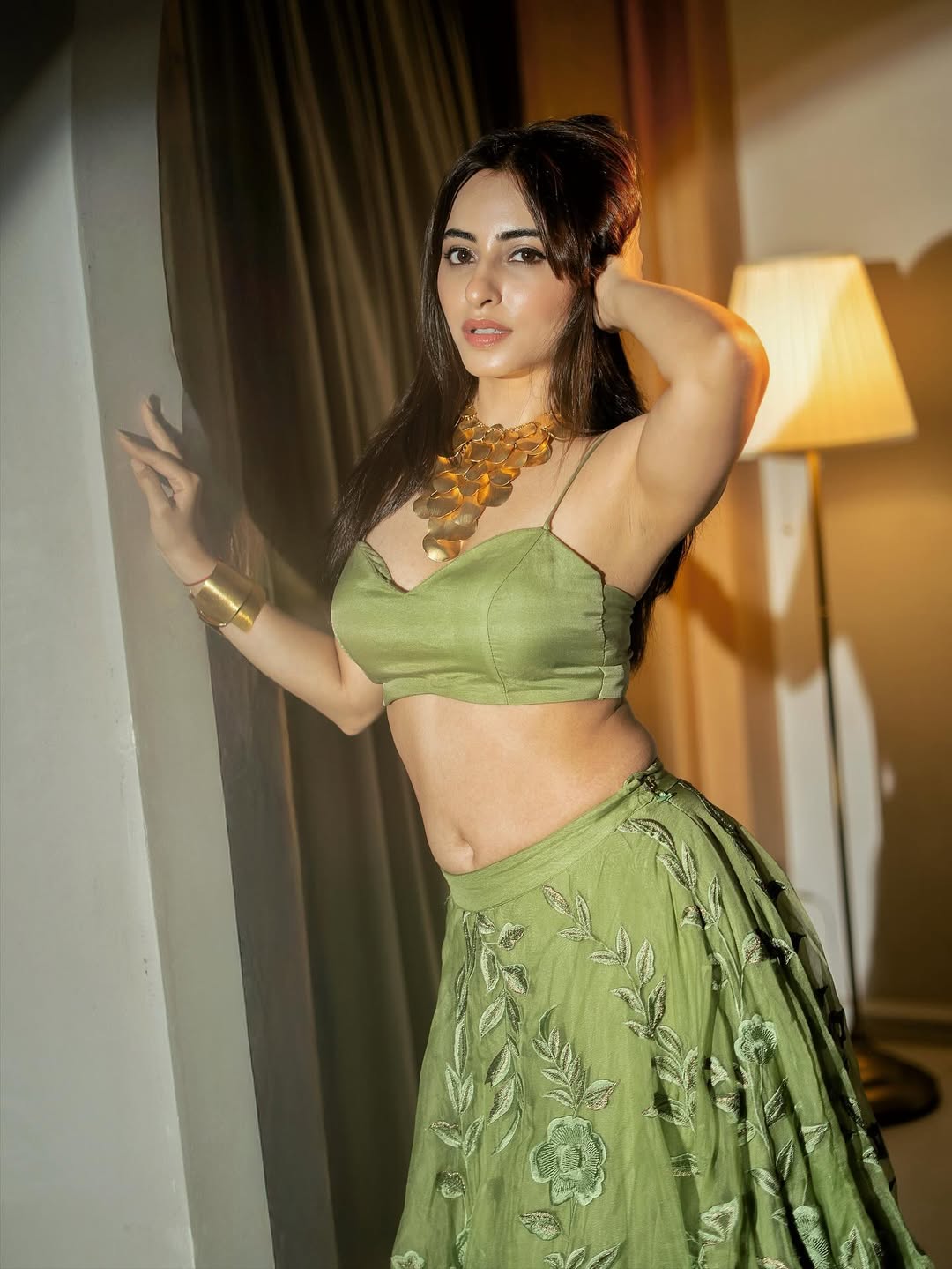 Niyati Fatnani’s Dreamy Saree Look Goes Viral Niyati Fatnani’s Dreamy Saree Look Goes Viral