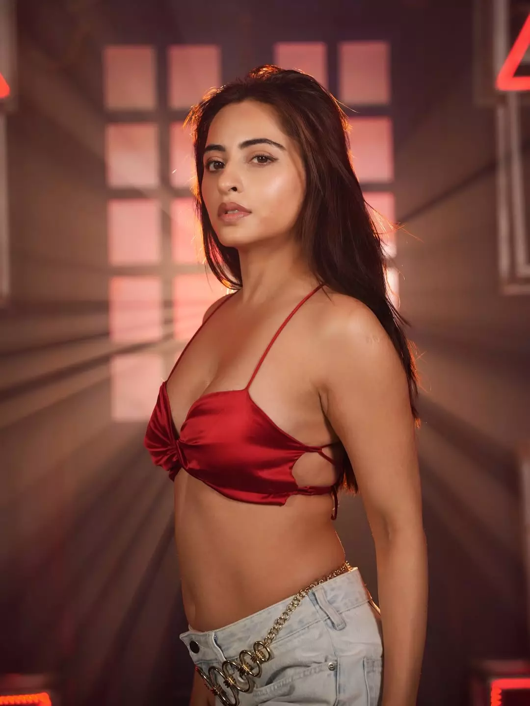 Niyati Fatnani’s Dreamy Saree Look Goes Viral Niyati Fatnani’s Dreamy Saree Look Goes Viral