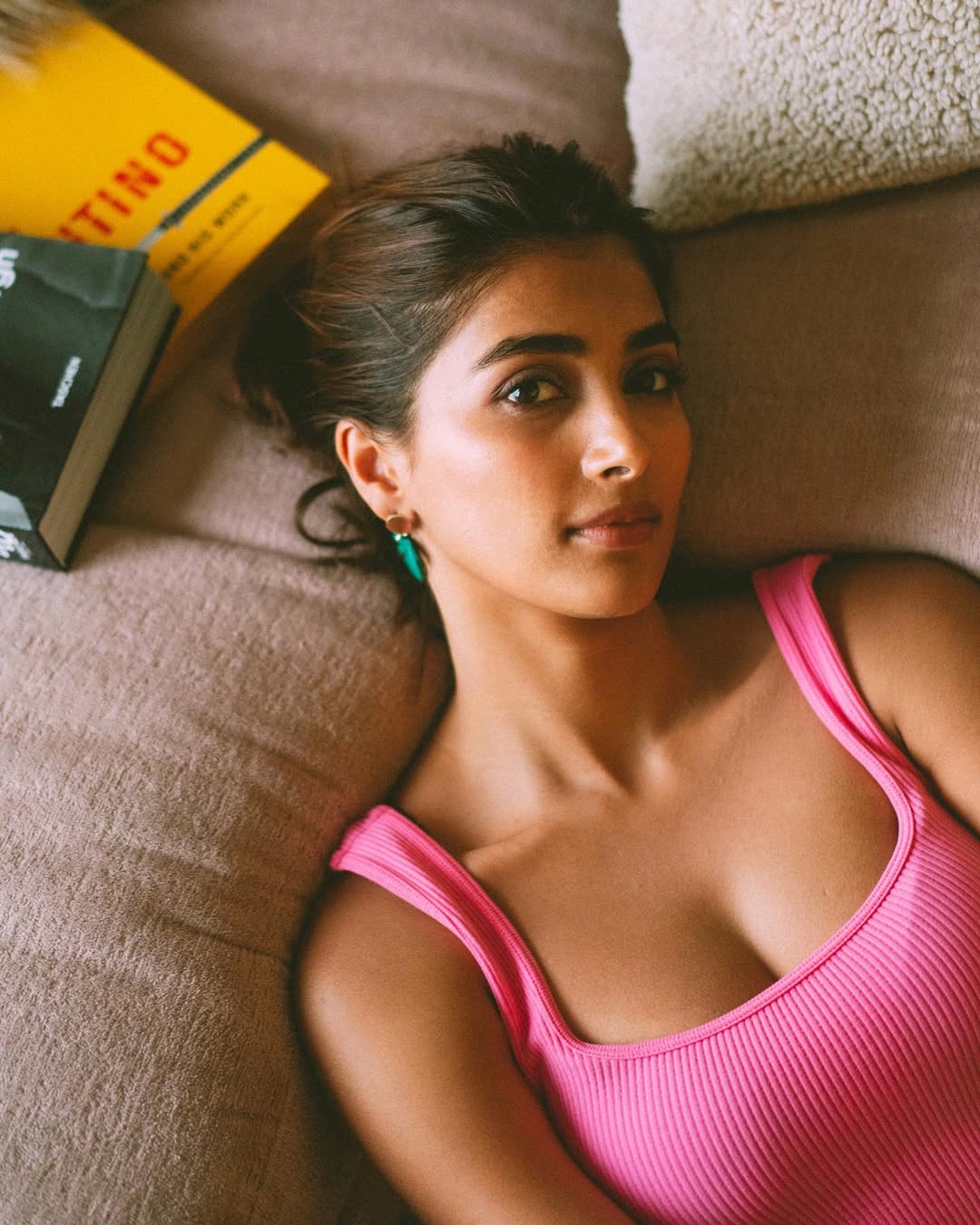 Pooja Hegde: A Breeze of Glamour and Grace Pooja Hegde: A Breeze of Glamour and Grace