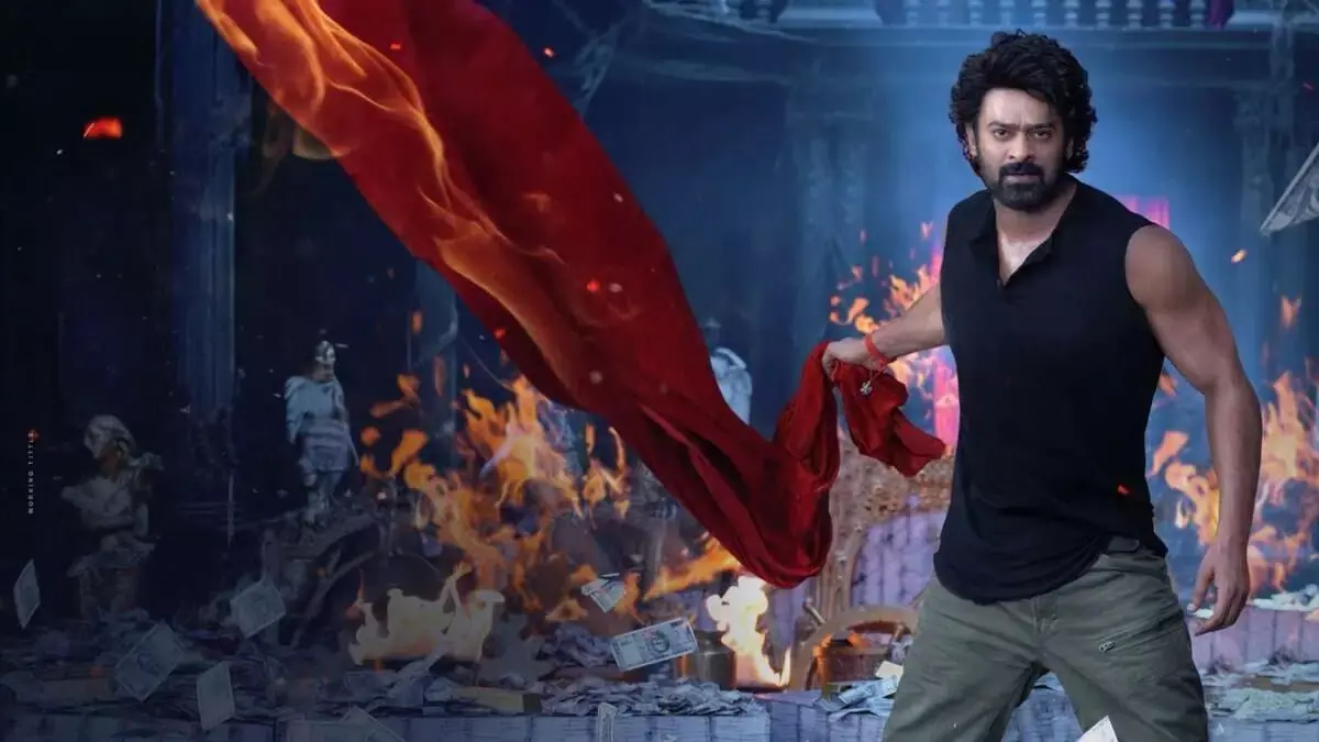 అఖండ 2 ఆడుతుంటే.. హఠాత్తుగా వచ్చిన రాజసాబ్