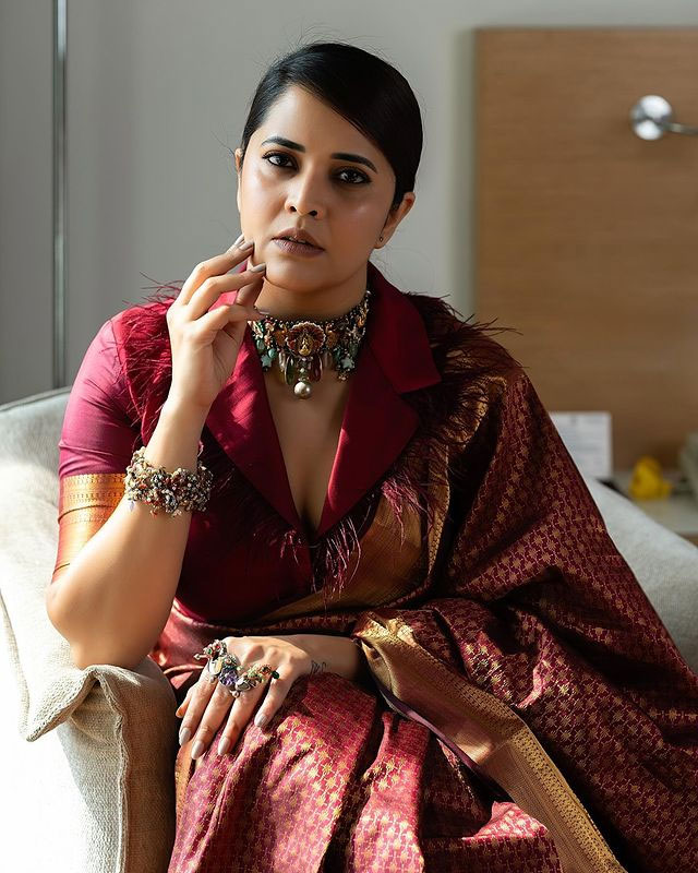 Anasuya in a Graceful Pink Saree Look