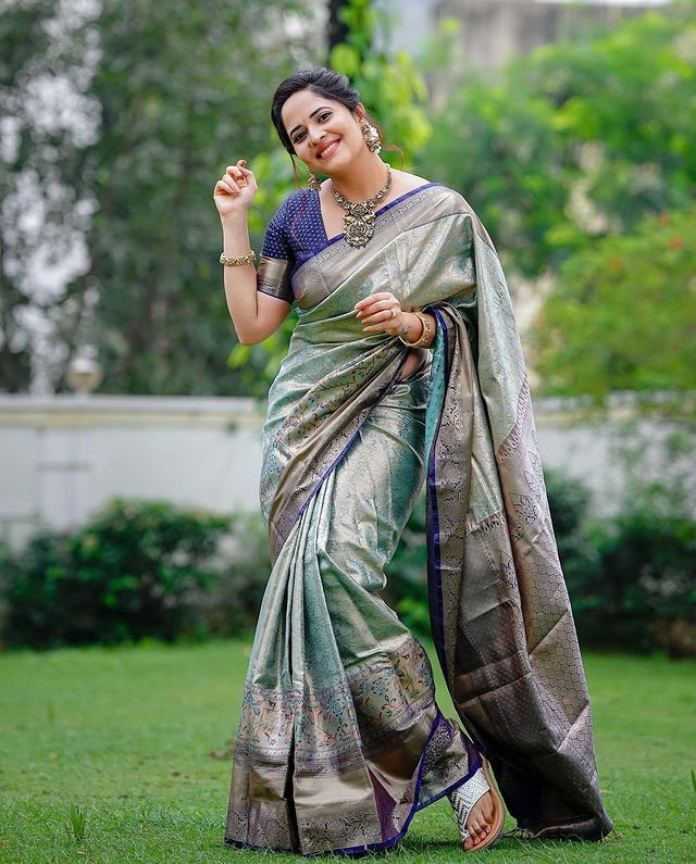 Anasuya in a Graceful Pink Saree Look