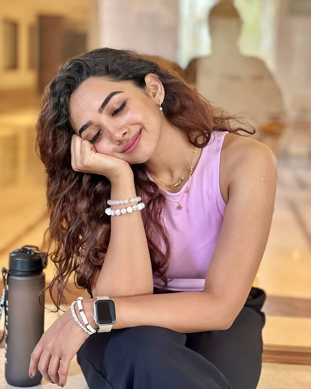 Saanve Megghana Lights Up the Evening Sky Saanve Megghana Lights Up the Evening Sky