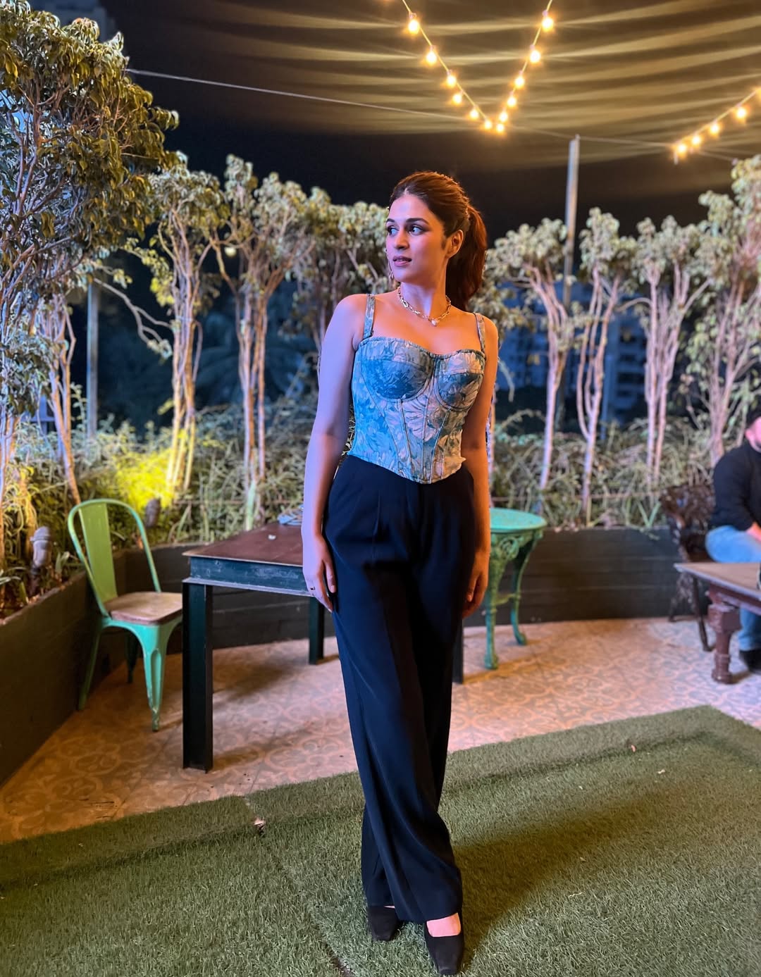 Shraddha Das Wows Fans with Deep-Neck Corset Top Look Shraddha Das Wows Fans with Deep-Neck Corset Top Look