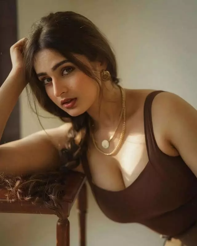 Ayesha Khan Shines With Viral Dhurandhar Song Shararat