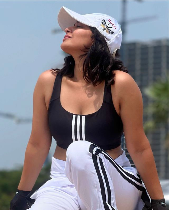 Doulath Sulthana Blends Confidence With Modern Style